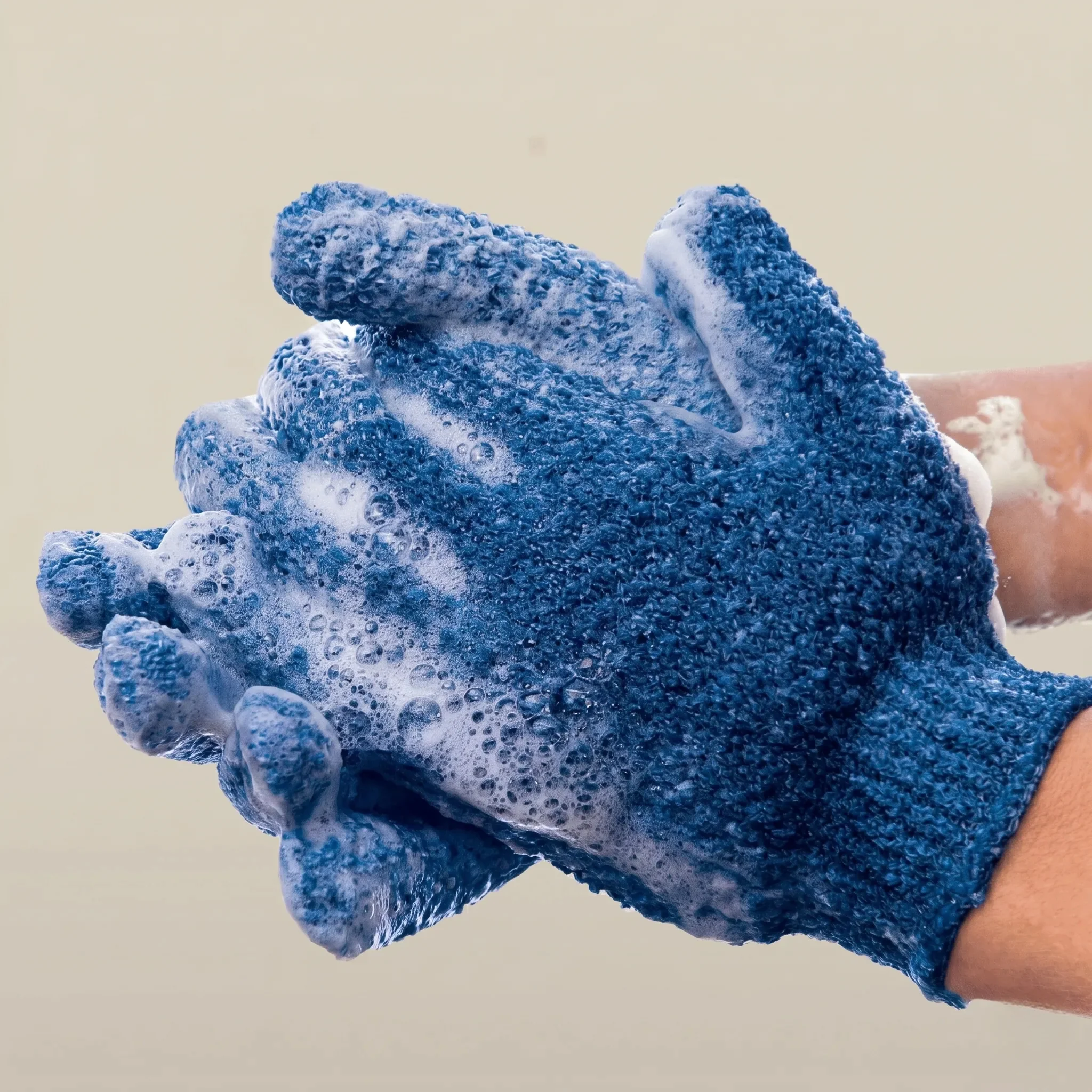 Exfoliating Gloves (Heavy Exfoliation) - Image 8