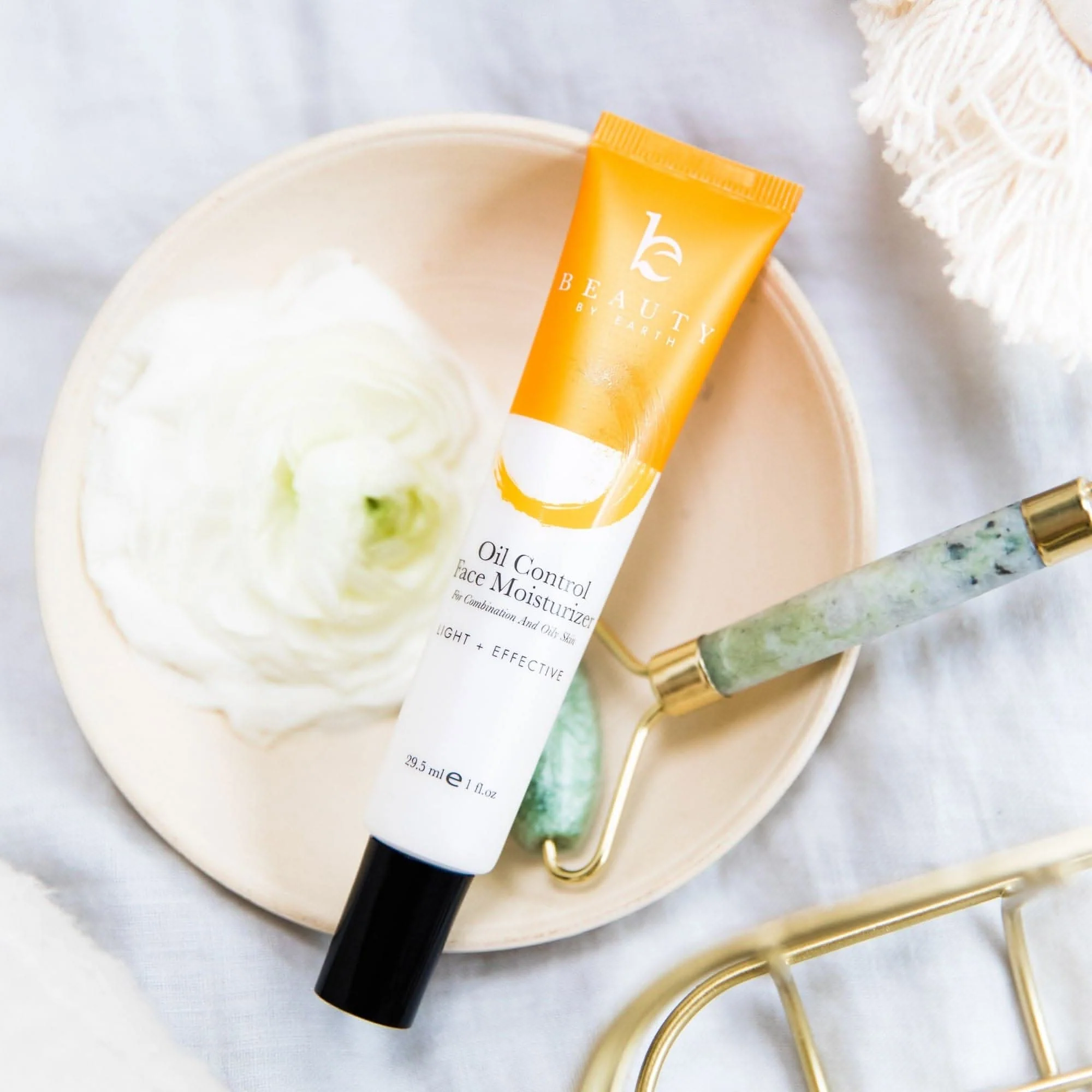 Oil Control Moisturizer (VIP DEAL) - Image 4